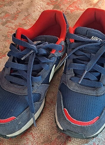 35 Beden lacivert Renk Orijinal nike spor ayakkabı