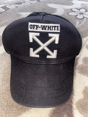 Siyah cap