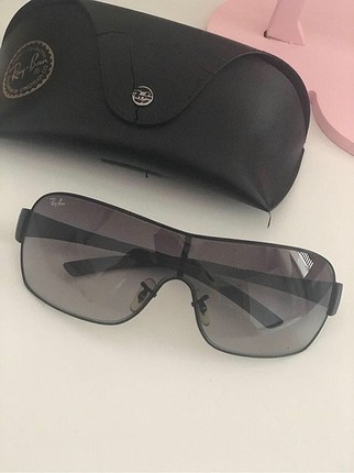 Rayban orjinal az kullanılmış hatasız unisex gözlük