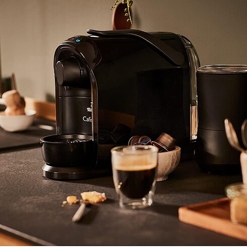 Beden Renk Tchibo Cafissimo Pure Kapsül Makinesi (Kahve, Espresso, Caffé Cr