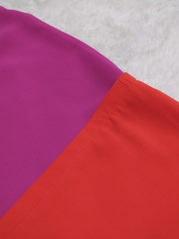 V Yaka Kolsuz Renkli Kadın Elbise - Görsel 4