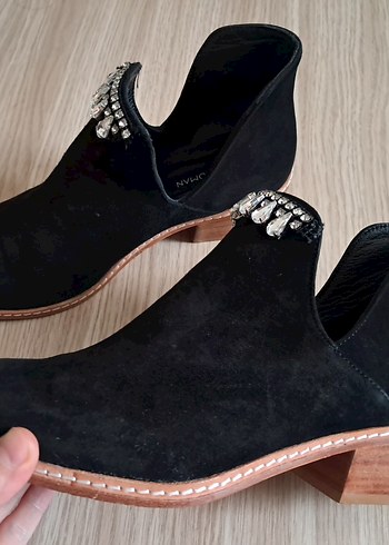 Siyah Süet Taşlı Kadın Bot - Görsel 2