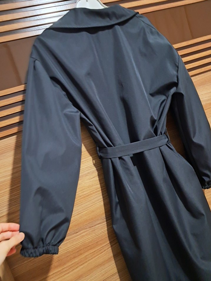 Gri Kadın Uzun Kuşaklı Trençkot - Görsel 2