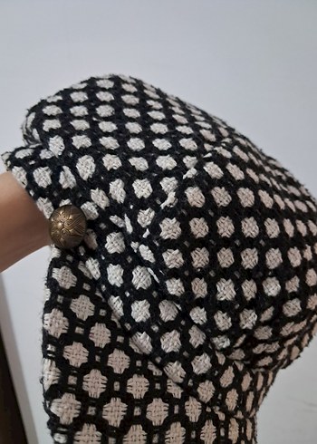 Düğmeli Siyah Beyaz Kadın Şapka - Görsel 4