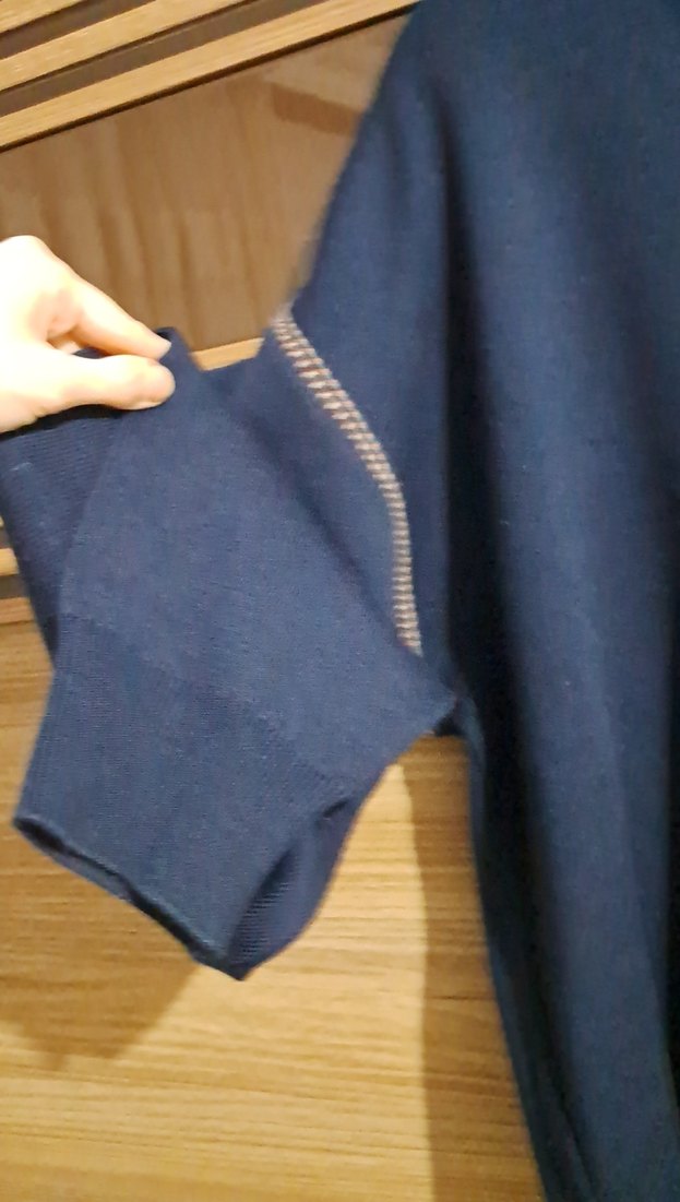 Lacivert V Yaka Erkek Örgü Yün Kazak - Görsel 2