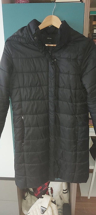 42 Beden Siyah uzun şişme mont