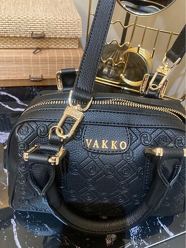  Beden Vakko çapraz askılı çanta