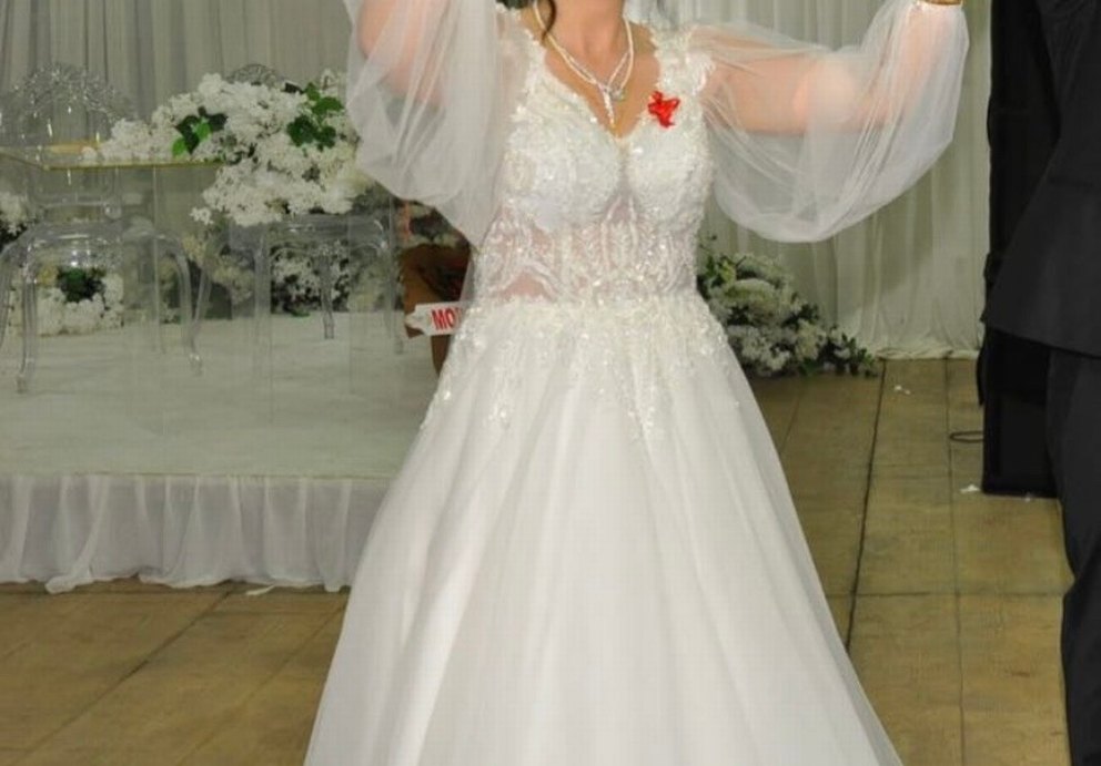 V Yakalı  A Kesim Beyaz Gelinlik - Görsel 2