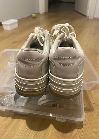 Minimalist Beyaz Platform Kadın Spor Ayakkabı - Görsel 3