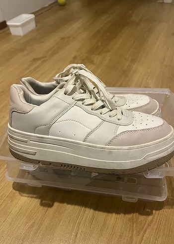 Minimalist Beyaz Platform Kadın Spor Ayakkabı - Görsel 2