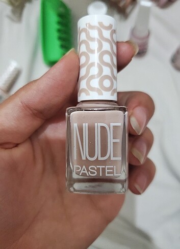Beden Flormar oje simli oje kırmızı oje lila oje nude oje glitter