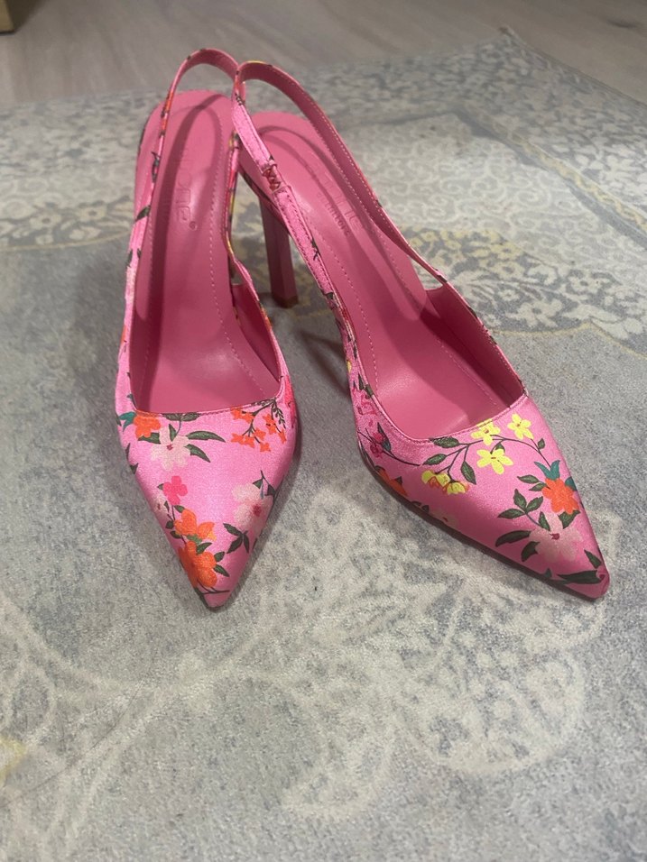 Çiçek Desenli Pembe Stiletto Kadın Ayakkabı - Görsel 2