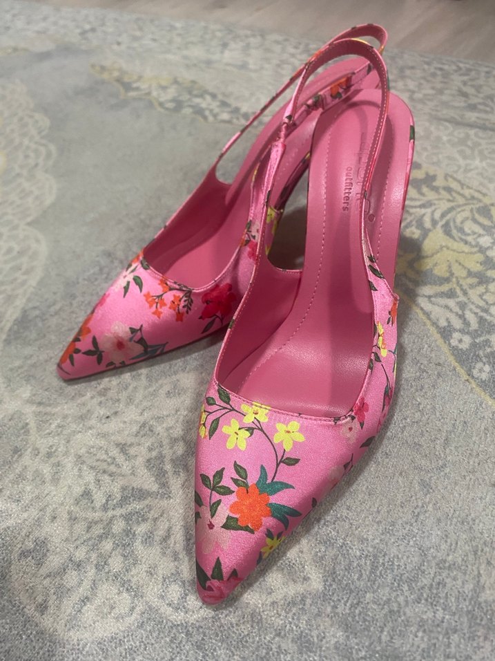 Çiçek Desenli Pembe Stiletto Kadın Ayakkabı - Görsel 3