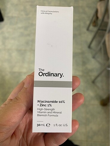 Ordinary niasinamid serum