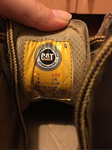 Cat sarı cat bot 38 numara