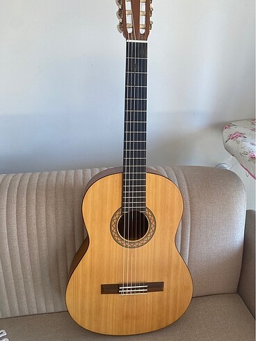 Yamaha c30 m gitar yeni gibi