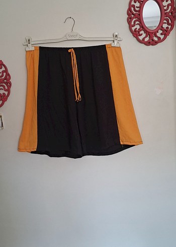 Turuncu Siyah Bel Detaylı Mini Şort - Görsel 5