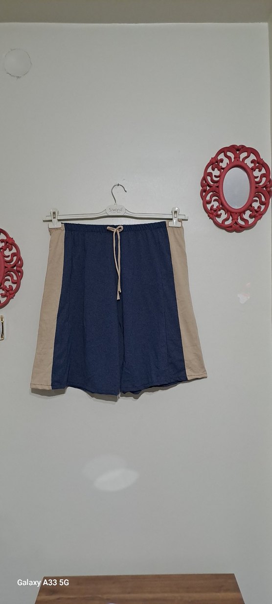 Mavi ve Gri Pamuklu Mini Şort - Görsel 3