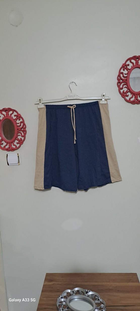 Mavi ve Gri Pamuklu Mini Şort - Görsel 2