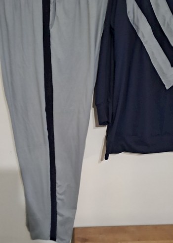 Gri V Yaka Salaş Kadın Eşofman Takımı - Görsel 4