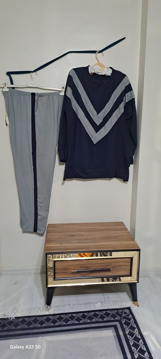 Gri V Yaka Salaş Kadın Eşofman Takımı - Görsel 5