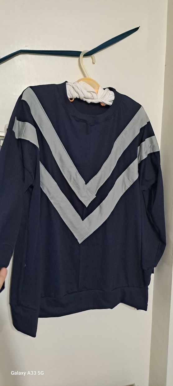 Gri V Yaka Salaş Kadın Eşofman Takımı - Görsel 3