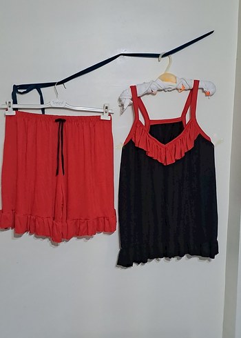 Kırmızı Siyah Mini Askılı Gecelik Takımı - Görsel 3