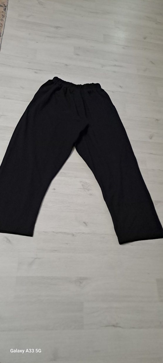 Siyah Kadın Midi Kumaş Pantolon - Görsel 2