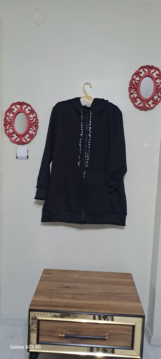 Siyah Kapüşonlu Fermuarlı Uzun Sweatshirt - Görsel 4