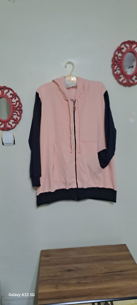Pembe Siyah Kapüşonlu Fermuarlı Sweatshirt - Görsel 4