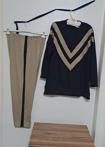 V Yaka Kahverengi Kadın Eşofman Takımı - Görsel 3