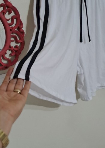 Pamuklu Beyaz Mini Spor Şort - Görsel 6