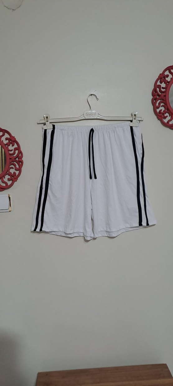 Pamuklu Beyaz Mini Spor Şort - Görsel 4