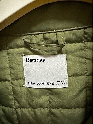 m Beden Bershka ceket