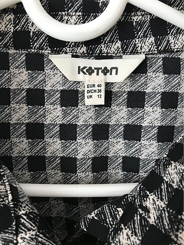 40 Beden Kazayağı desenli siyah beyaz koton gömlek