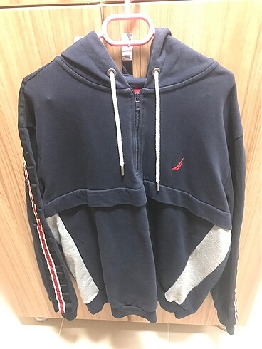 Nautica Sweatshirt