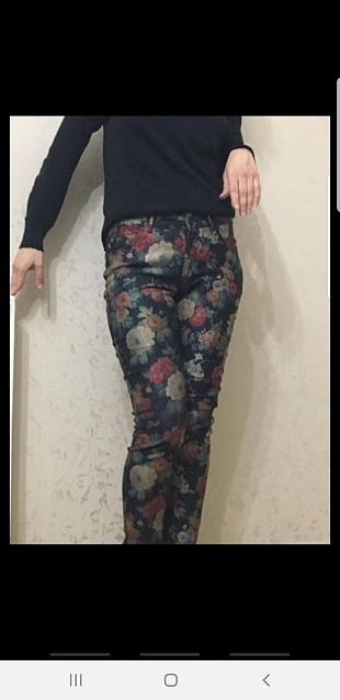 lcw çiçek desenli kot