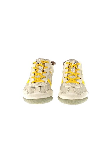 39 Beden DKNY Babet %70 İndirimli.