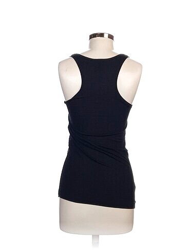 m Beden Mango T-shirt %70 İndirimli.