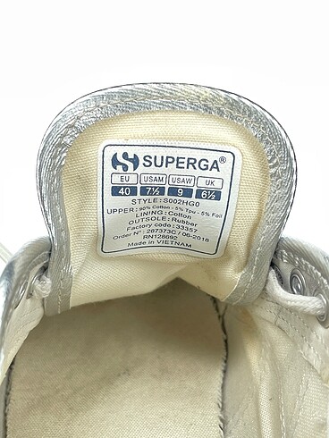 40 Beden çeşitli Renk Superga Spor Ayakkabı %70 İndirimli.