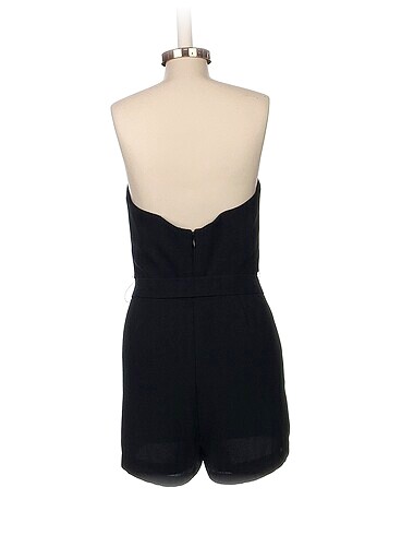 universal Beden BCBG Maxazria Kısa Tulum %70 İndirimli.