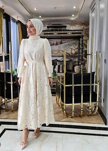 Selvi çetin elbise