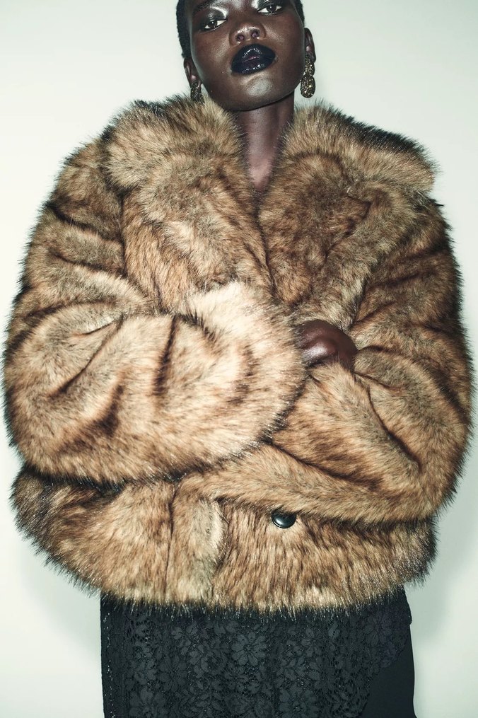 Zara Kısa Suni Peluş Kahverengi Kaban - Görsel 4