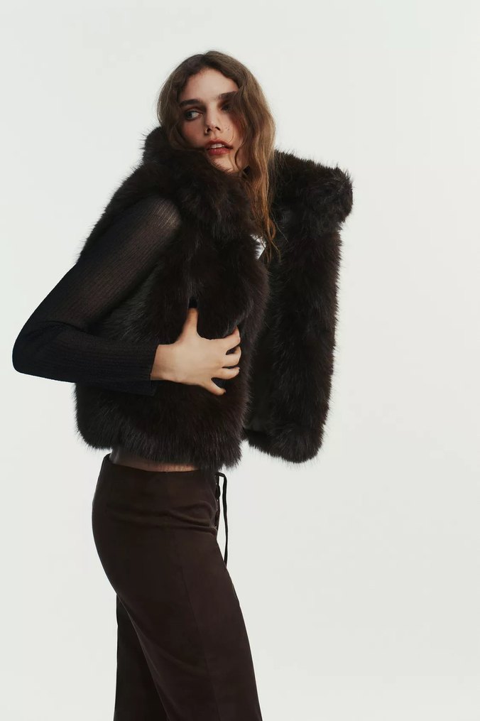 Zara Peluş Görünümlü Yelek - Görsel 3