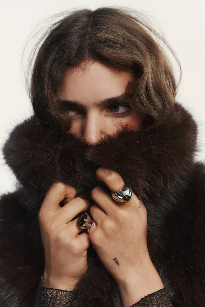 Zara Peluş Görünümlü Yelek - Görsel 4