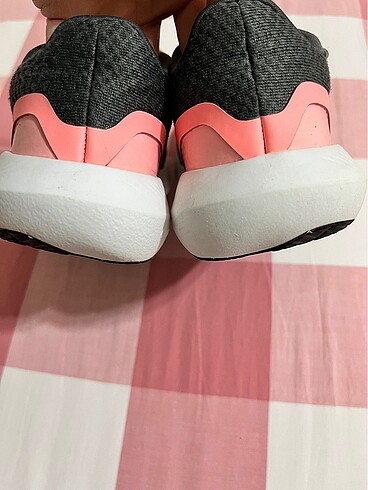 30 Beden Adidas Kız Çocuk Spor Ayakkabı