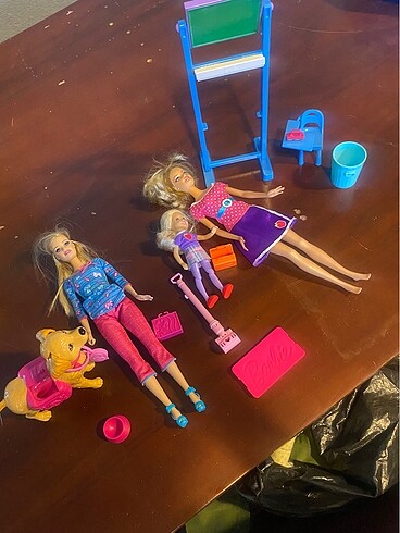 Barbie bebek