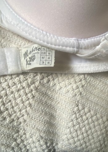 Beyaz siyah ve ten rengi sütyen - Görsel 9