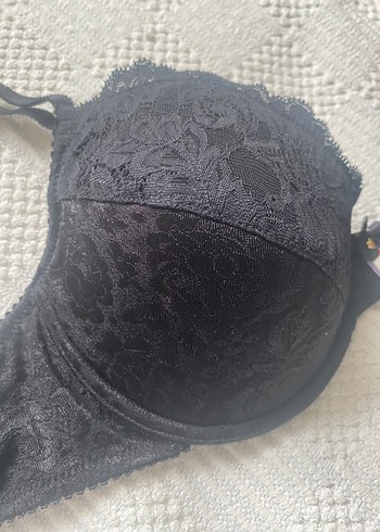 Beyaz siyah ve ten rengi sütyen - Görsel 3