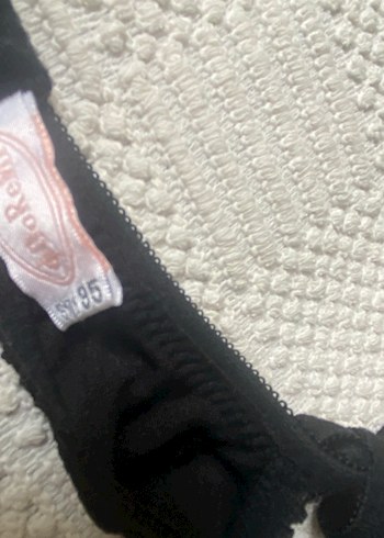 Beyaz siyah ve ten rengi sütyen - Görsel 4